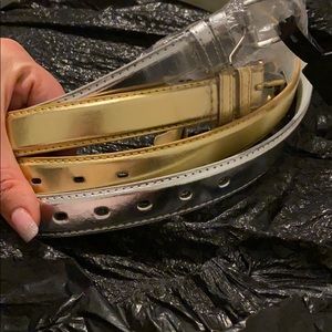 Set of metallic belts